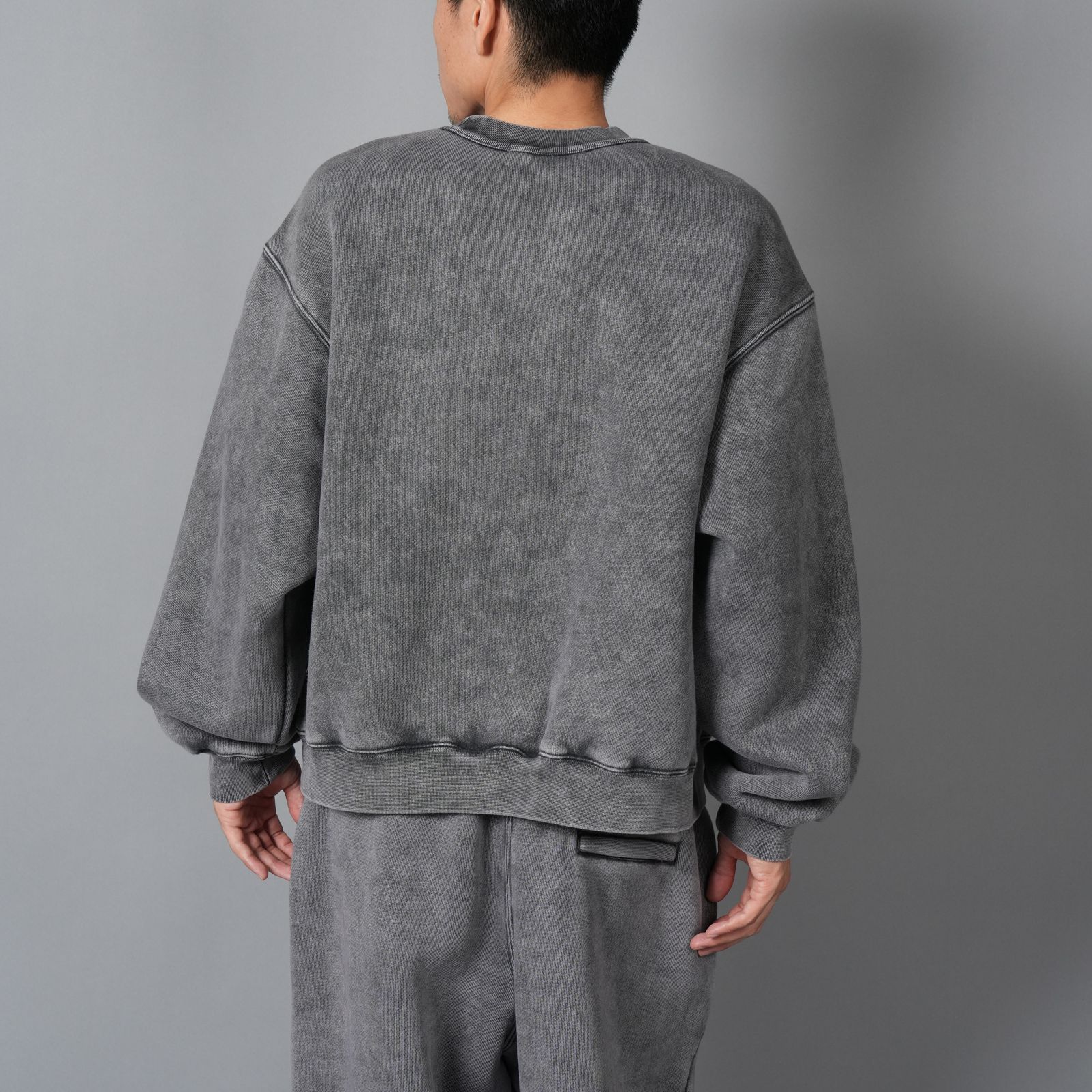 ESSENTIAL TERRY CLASSIC SWEATSHIRT PUFF PALINT LOGO  / スウェット・トレーナー (ウォッシュドグラナイト)