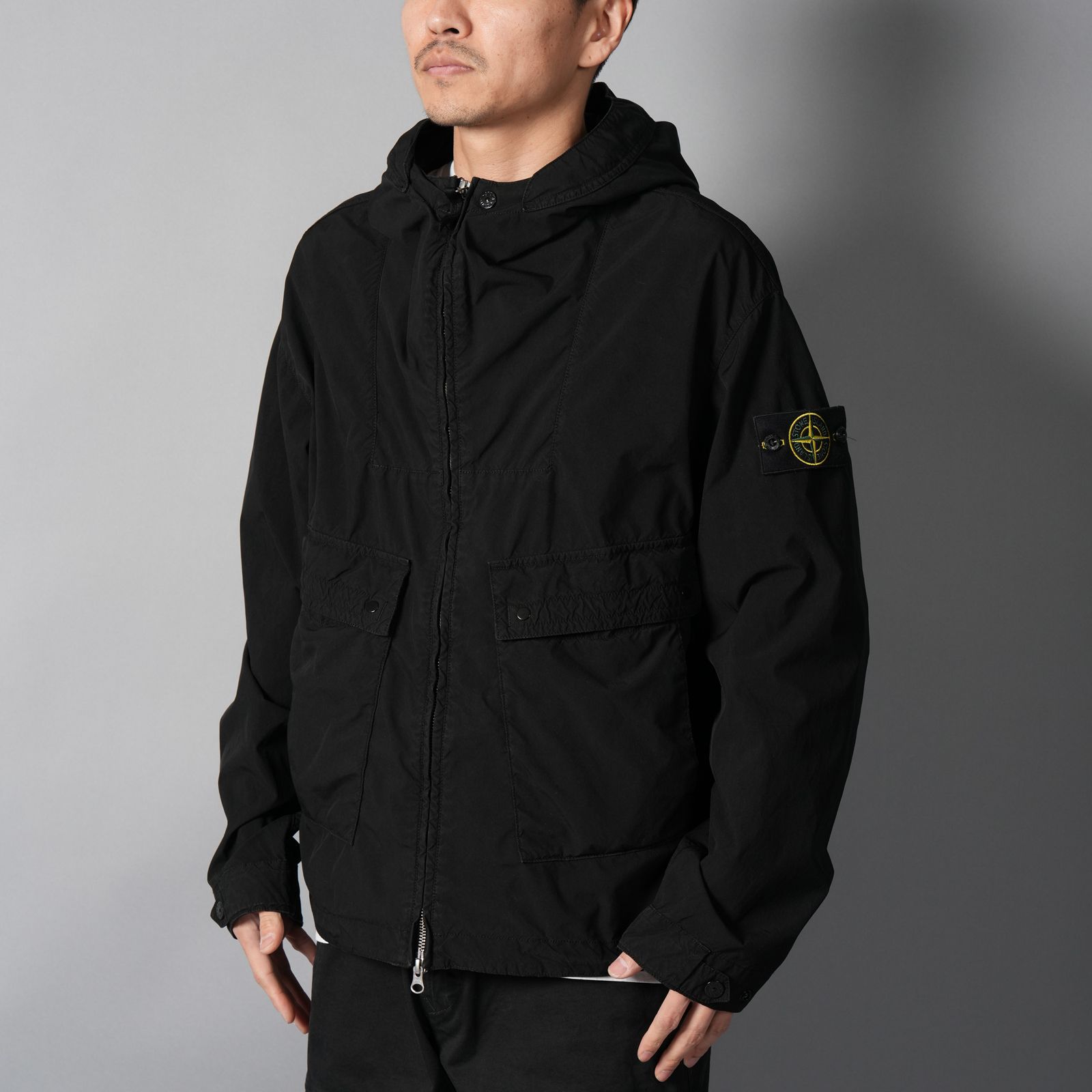 4100052 / Light Compact Touch Poly-TC Hooded Jacket / ジャケット (ブラック)