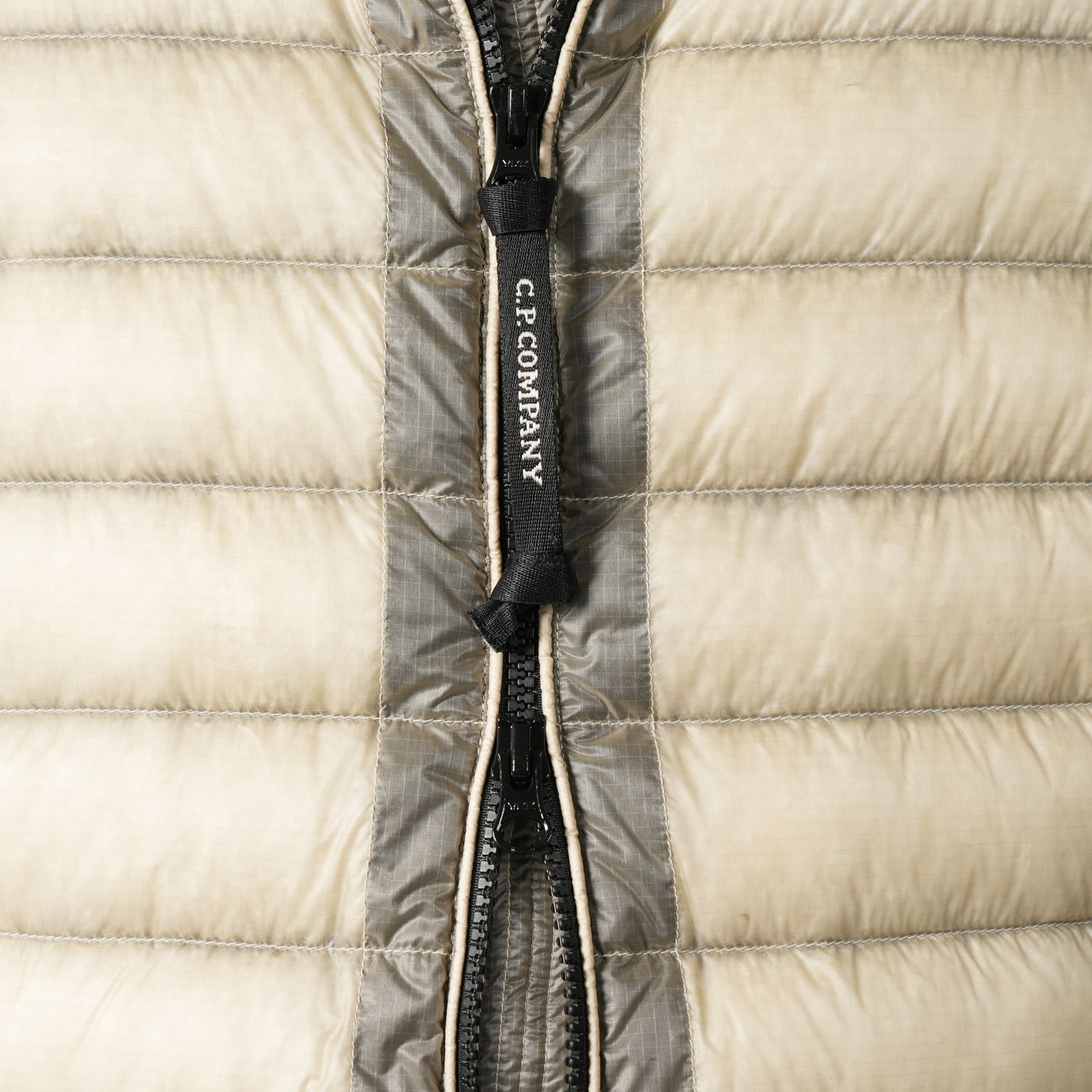 【残りわずか】D.D. Shell Hooded Lens Down Jacket / フーデッド レンズ ダウンジャケット (シルバーバーチ)