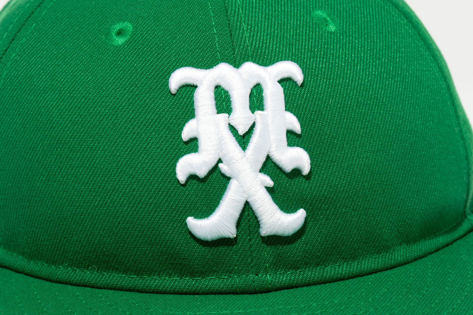 【コラボ】SM-MK8-0000-C21 / NE_CAP / CELEBRITY / GREEN / キャップ (グリーン)