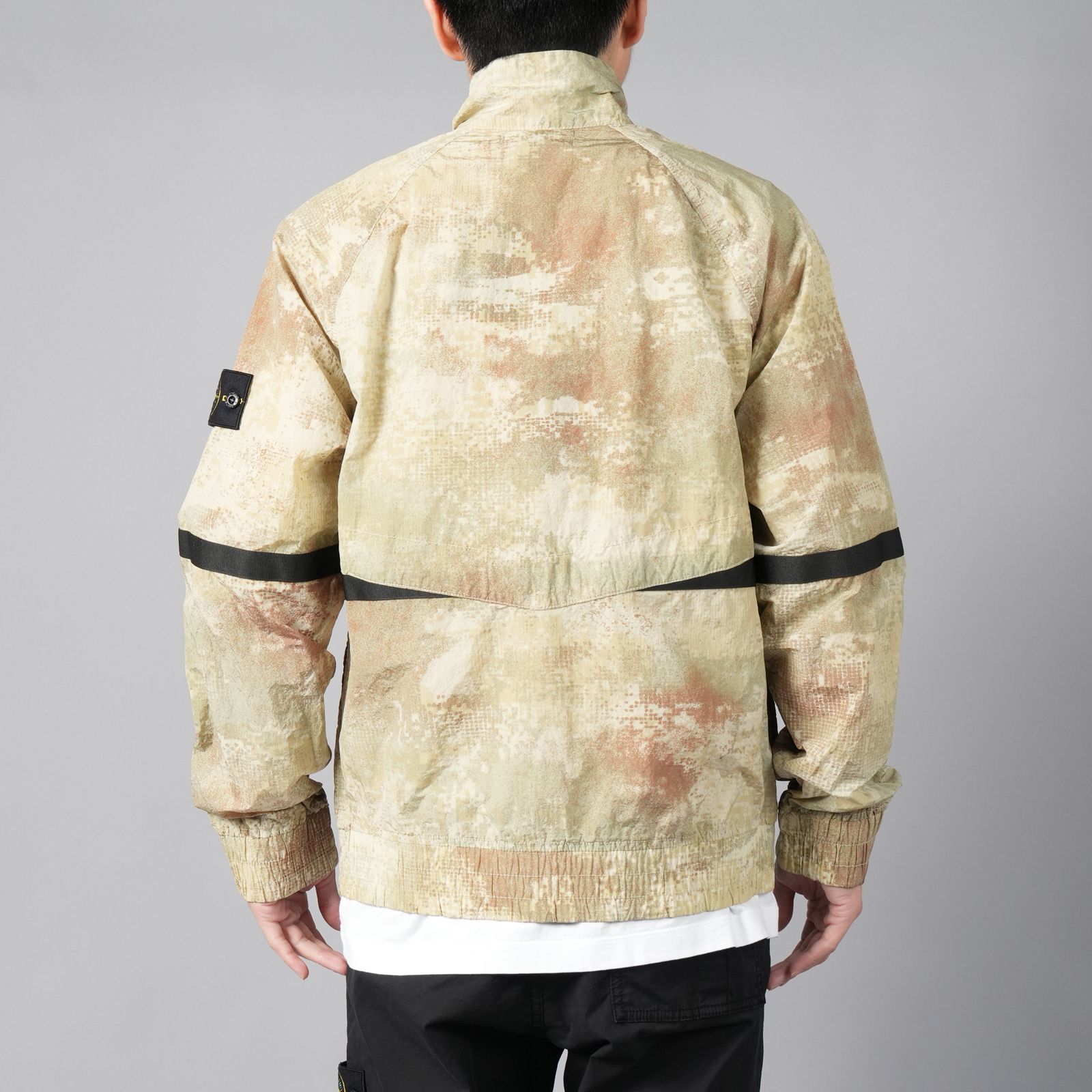 【ラスト1点】661E1 / DISSOLVING GRID CAMO ON ECONYL REGENERATED NYLON /BLOUSON / ブルゾン / ナイロンジャケット (ベージュ)