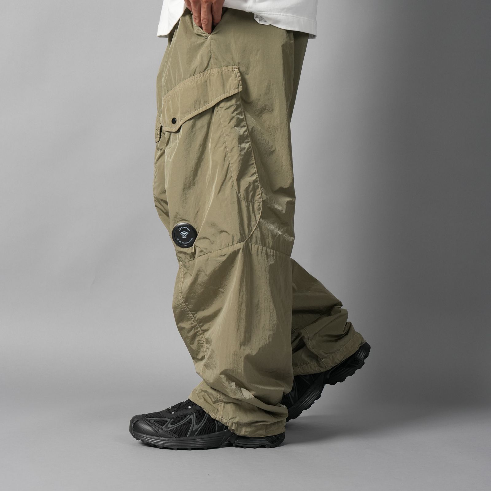 CHROME-R BOXY SEAMLESS CARGO PANTA / カーゴパンツ (フォールンロック)