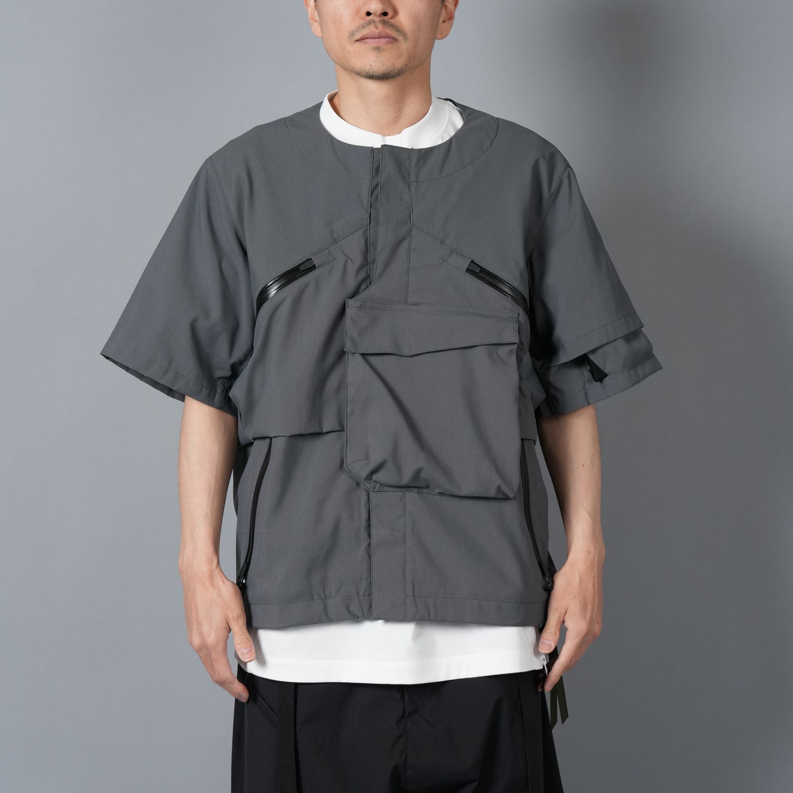 【残りわずか】V1A-M / NYLON STRETCH INTERROPS VEST / ベスト [ワイドフィット] (グレー)