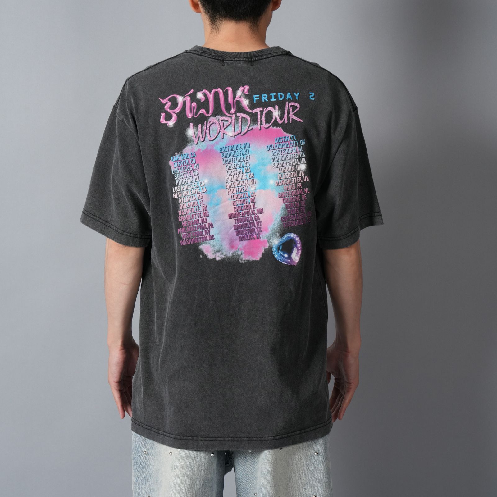 UIZZ-22570 / NICKI MINAJ / ニッキーミナージュ / Tシャツ (ブラック)
