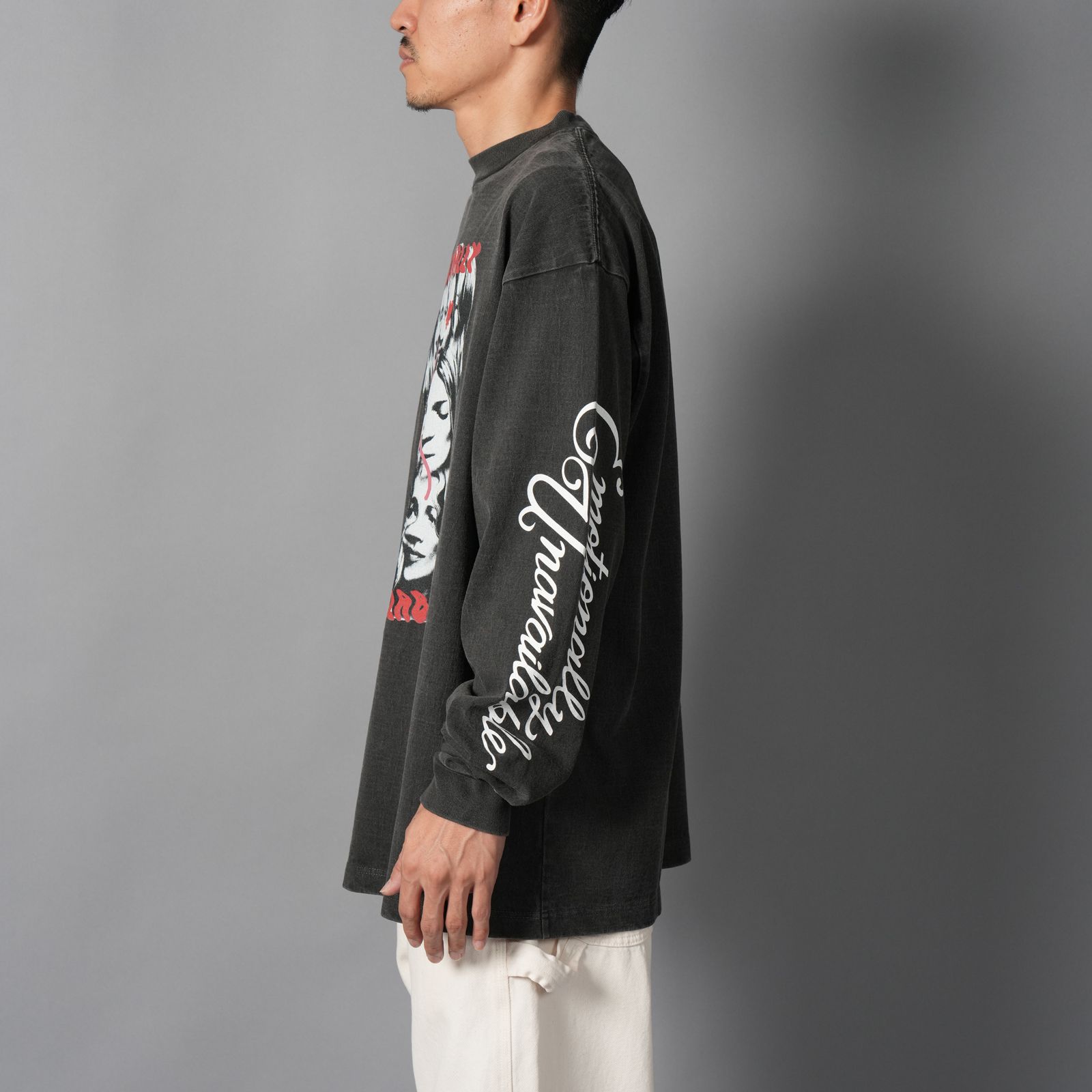 【コラボ】EU-HR1-0000-C11 / EU BG COLLAGE LS TEE / ロンT・カットソー (ブラック)