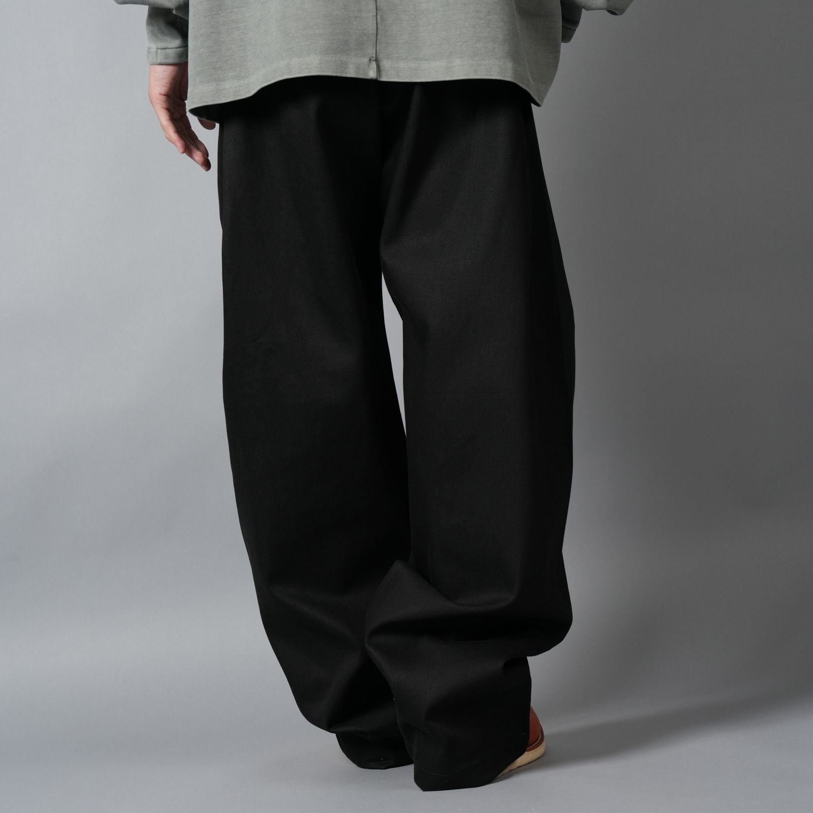 DENIM 440 BERMUDA JEANS / デニムパンツ (ナイト)