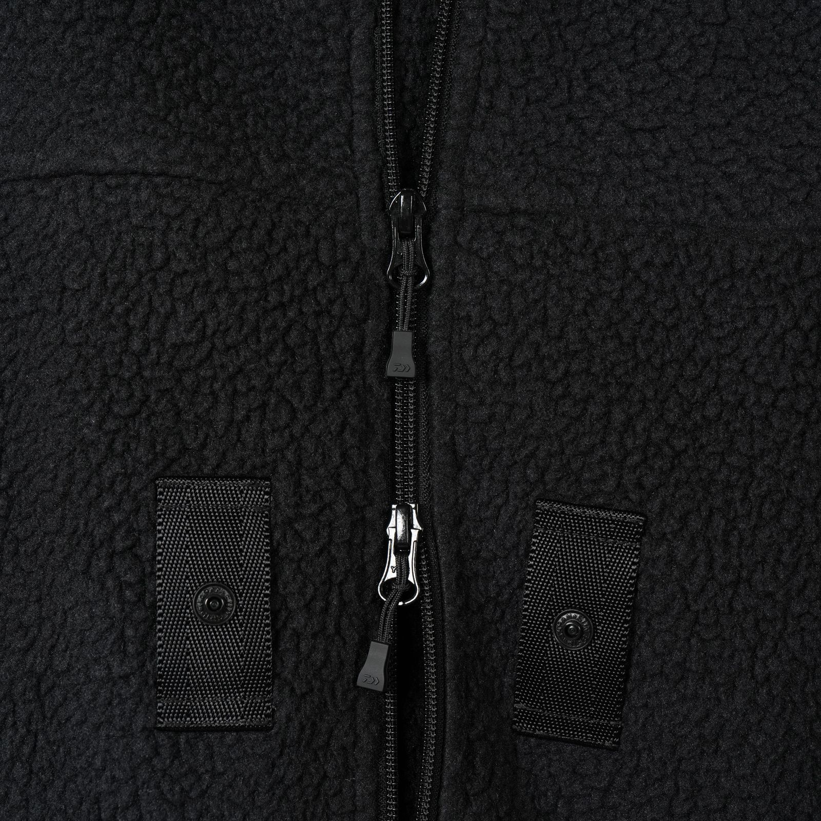 【限定】【D-VEC×ALMOSTBLACK】GORE-TEX 3L w/ POLARTEC DETACHABLE SHELL / マウンテンパーカ [防水・防風] (ブラック)