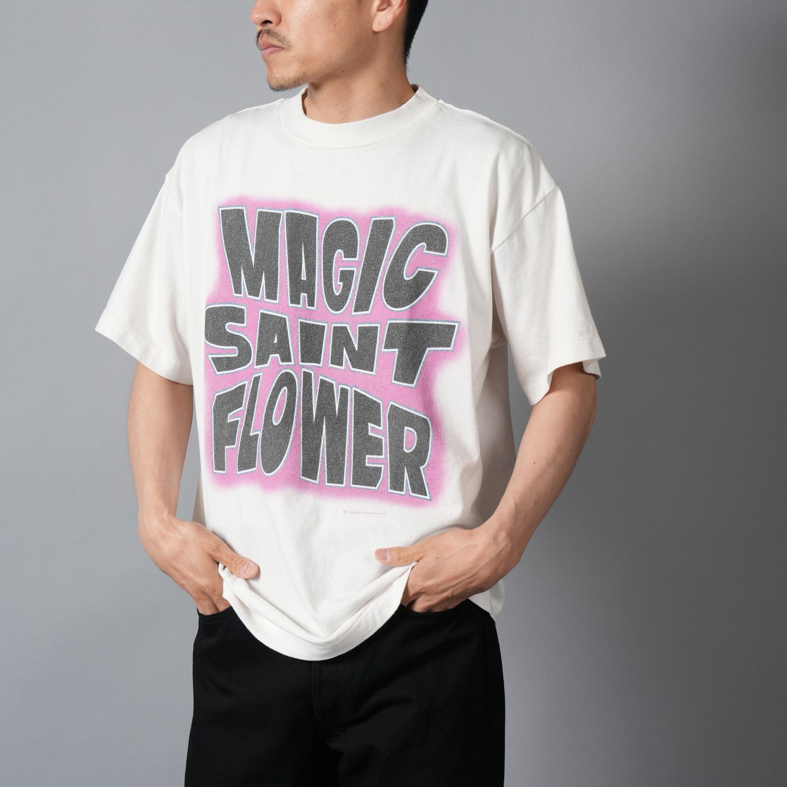 【ラスト1点】SM-MK8-0000-010 / SS T-SHIRT / MAGIC SAINT / WHITE / Tシャツ (ホワイト)