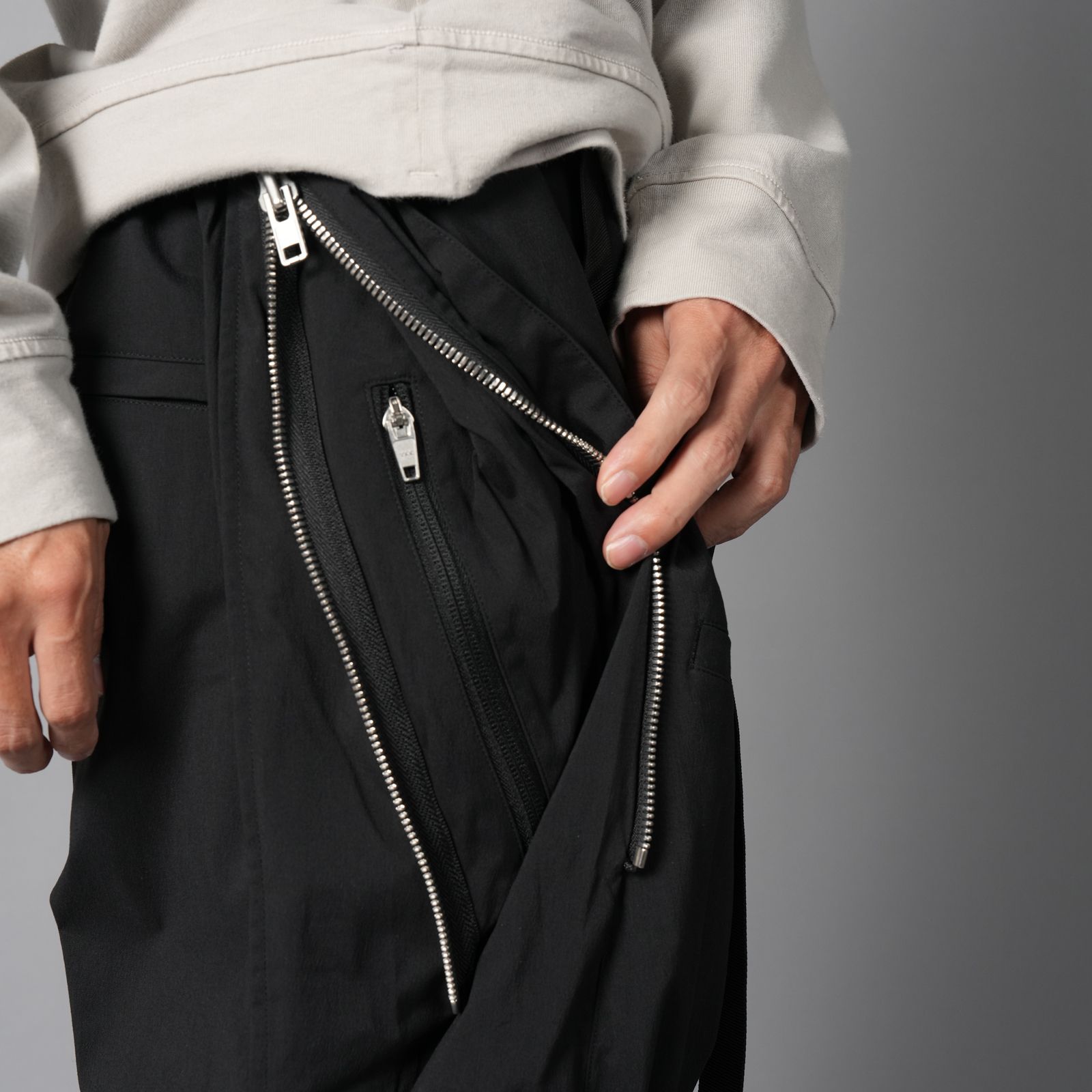 P63-E  / ENCAPSULATED NYLON DRAWCORD PANT [ストレートフィット](ブラック)