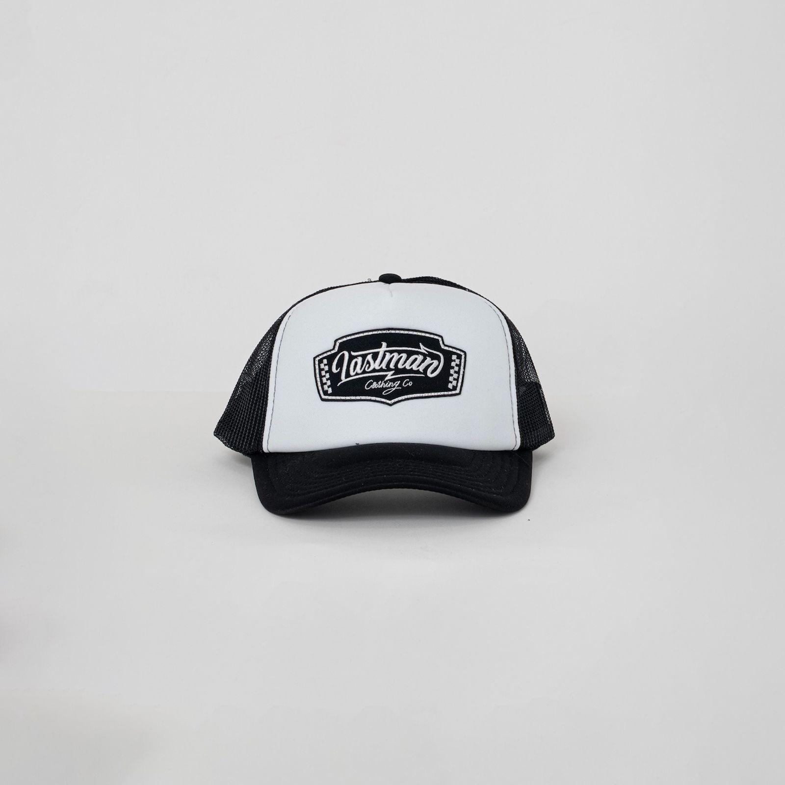 EMBROIDERED TRUCKER CAP "LM CLOTHING"   / メッシュキャップ (ホワイト/ブラック)