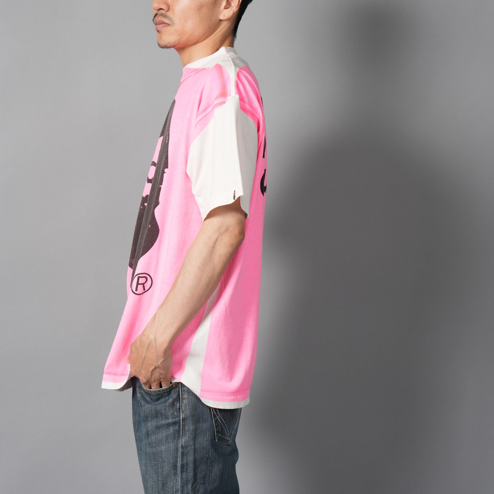 【残りわずか】【コラボ】SM-HR1-0000-C33 / BAPE_SS TEE / HANDPRINT / Tシャツ (ホワイト/ピンク)