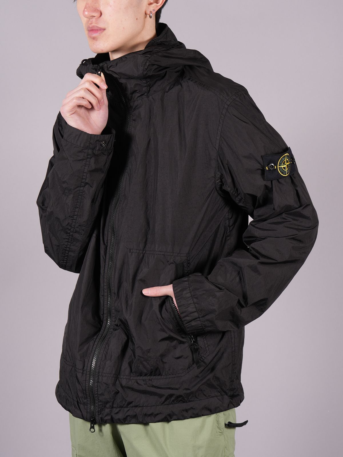 STONE ISLAND - 【ラスト1点】 40522 Crinkle Reps NY Hooded Jacke / クリンクル レップス ナイロン フーデッドジャケット / ナイロンジャケット / ガーメントダイ (セージグリーン) | Confidence