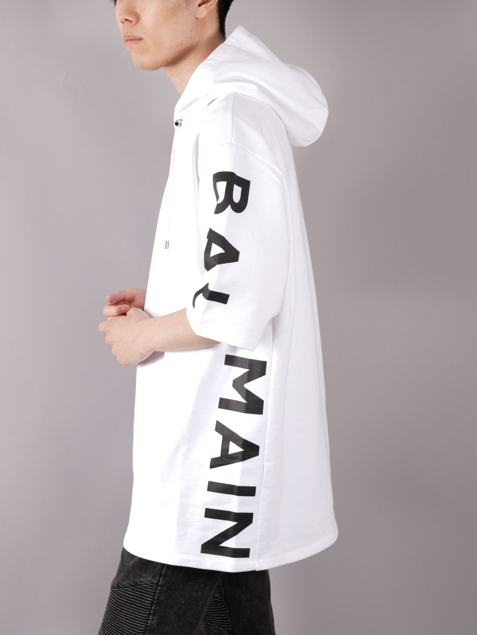 BALMAIN - 【ラスト1点】BH1 C&S HOODIE BALMAIN LOGO SS / ロゴ