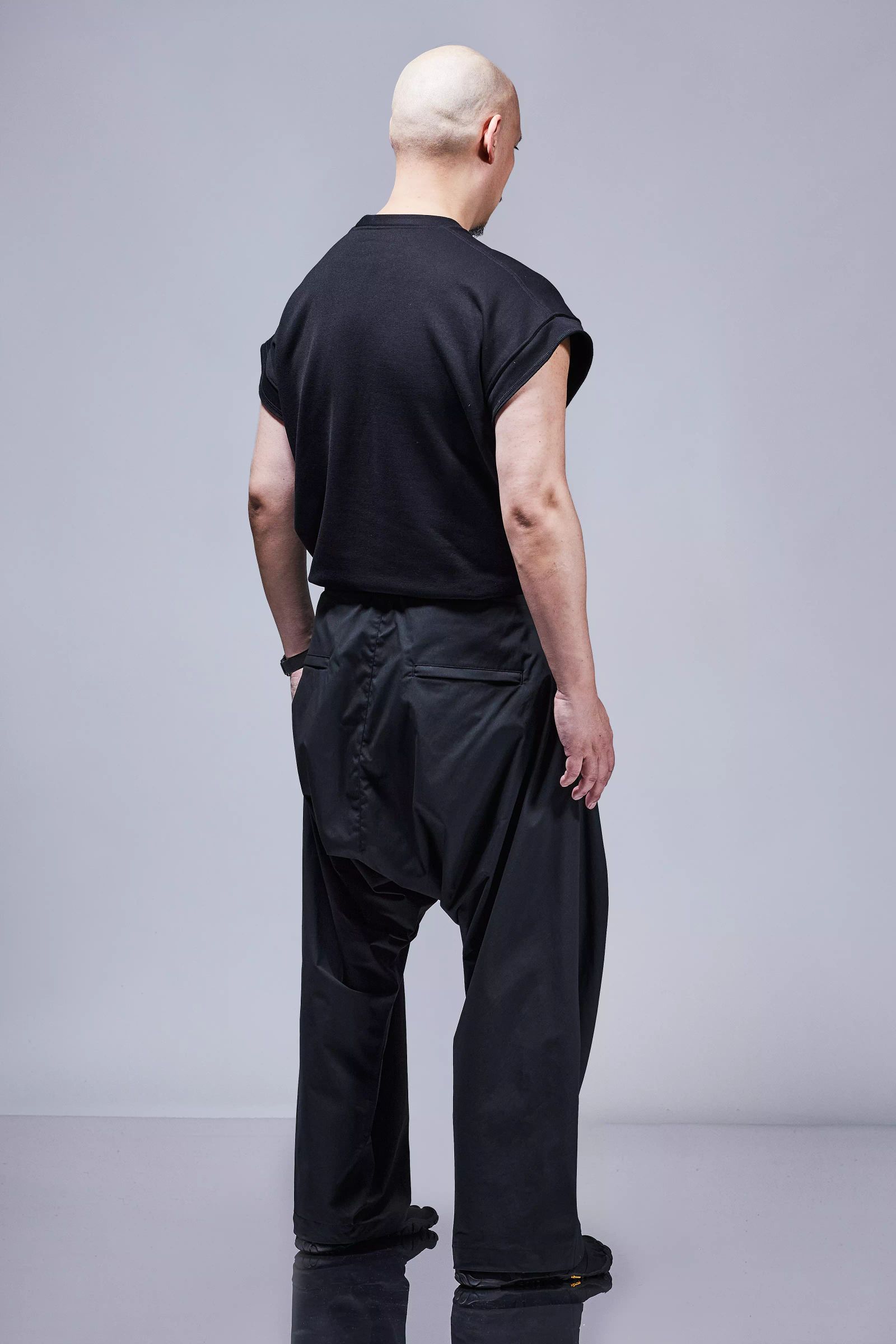 【ラスト1点】P30BL-E / Encapsulated Nylon Ultrawide Drawcord Trouser Gen. 1 / ナイロン ウルトラワイド ドローコード カーゴトラウザー [ウルトラワイドフィット](ブラック)