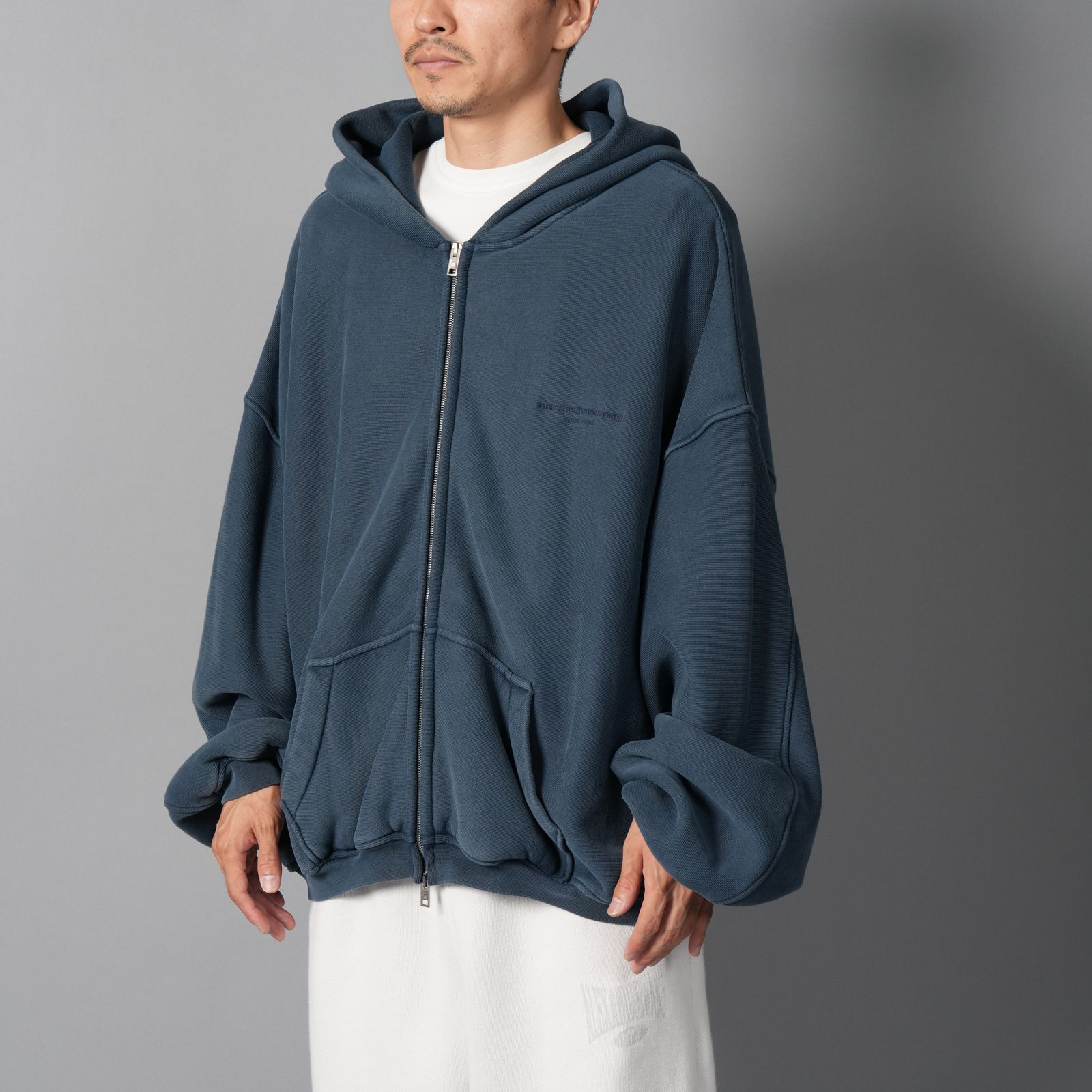 【残りわずか】ZIP UP HOODIE W / GRAPHIC LOGO / ジップアップフーディー グラフィックロゴ / ジップアップパーカー (ウォッシュドネイビー)