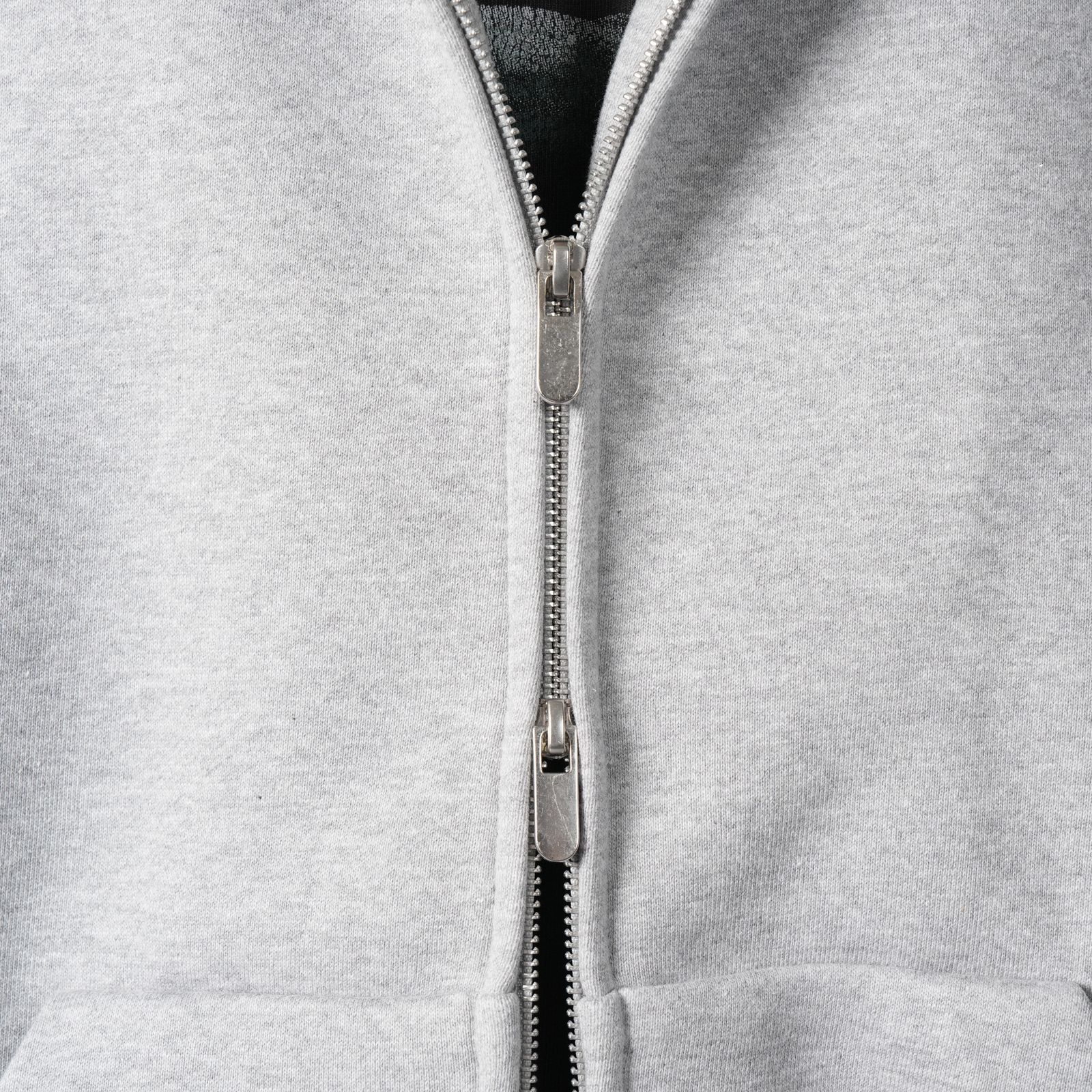 V2 ZIPPED HOODIE  / ジップフーディー (クラウド)