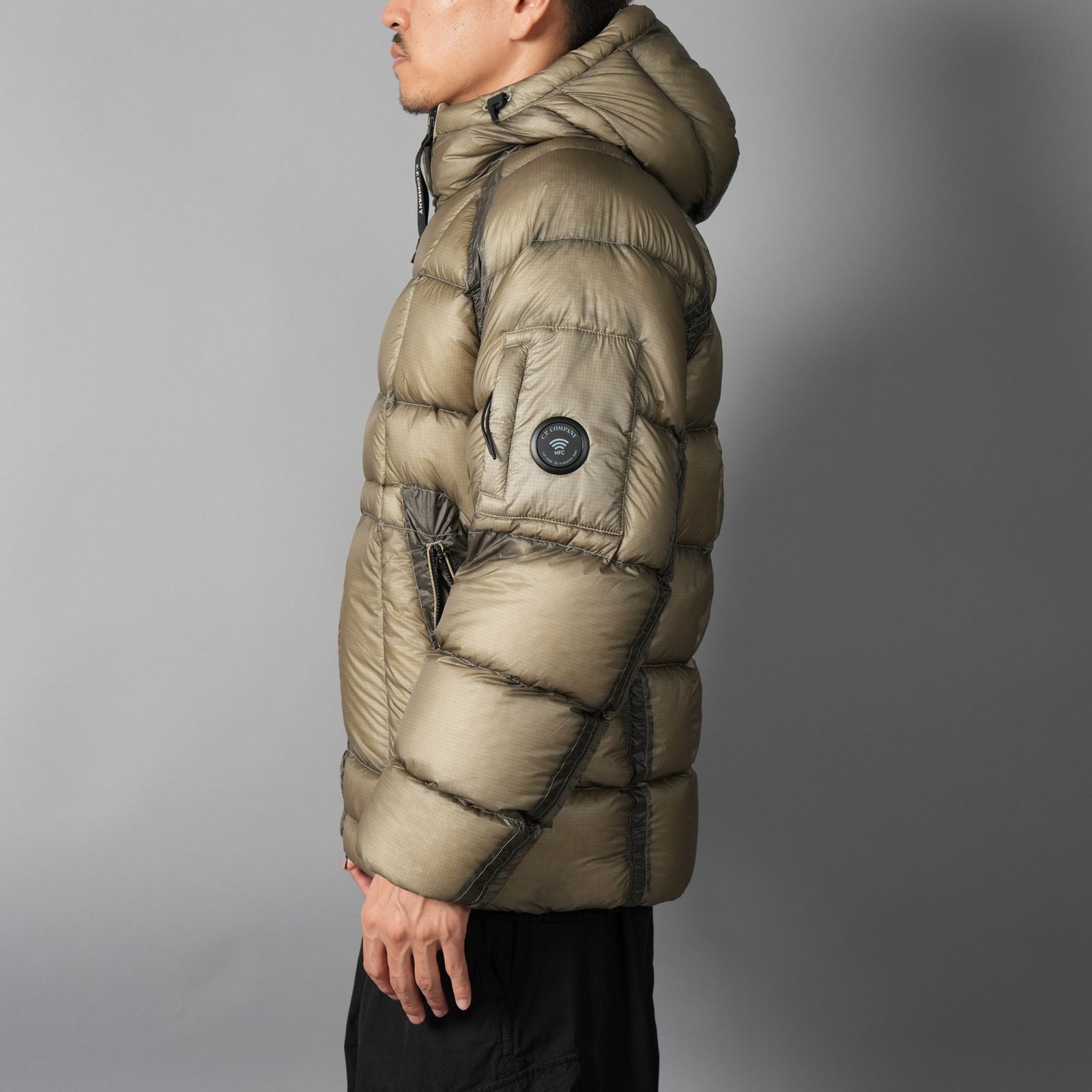【残りわずか】D.D. SHELL HOODED DOWN JACKET / フーデッド ダウンジャケット (フォールンロック)
