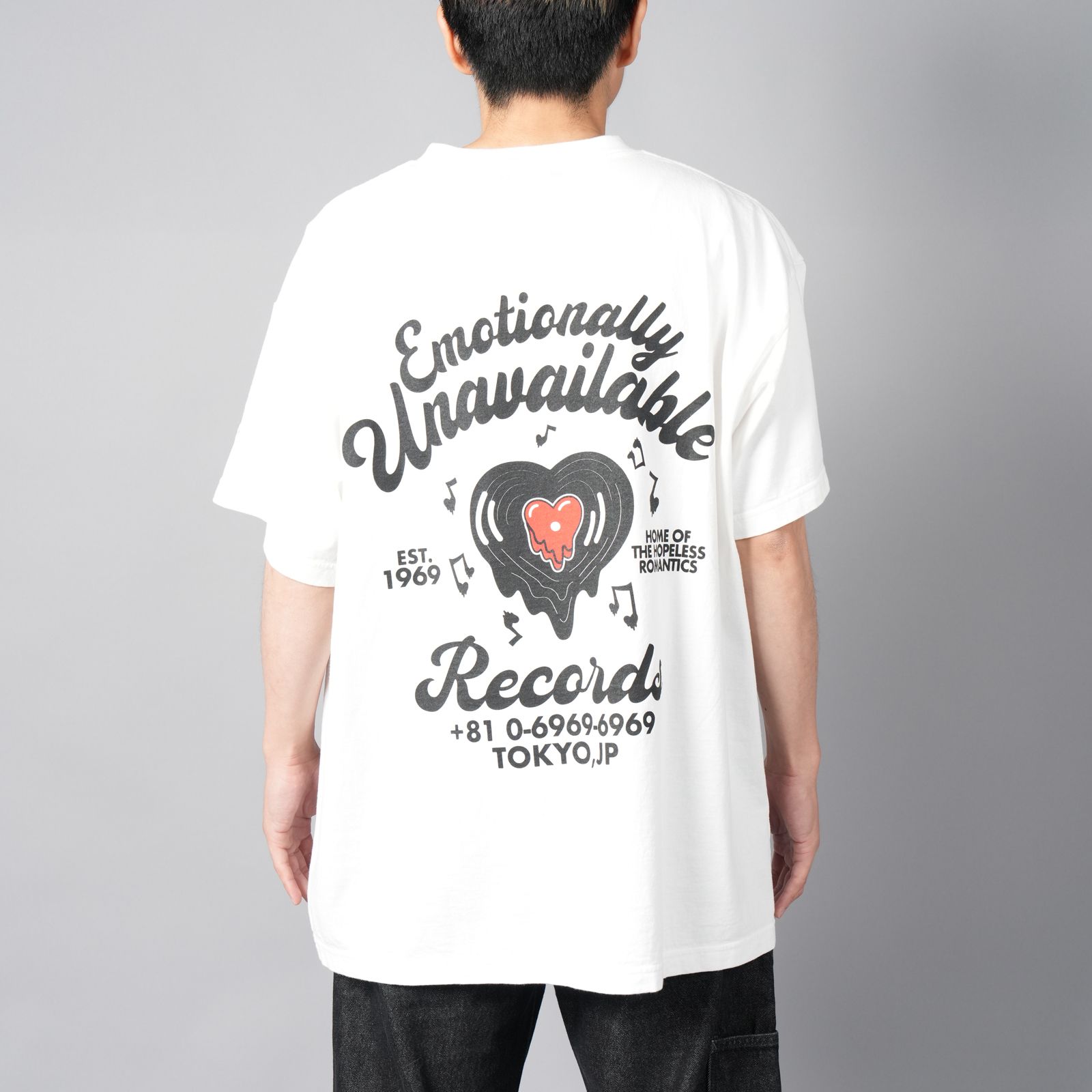 Emotionally Unavailable - RECORDS TEE / レコード Tシャツ (ホワイト) | Confidence