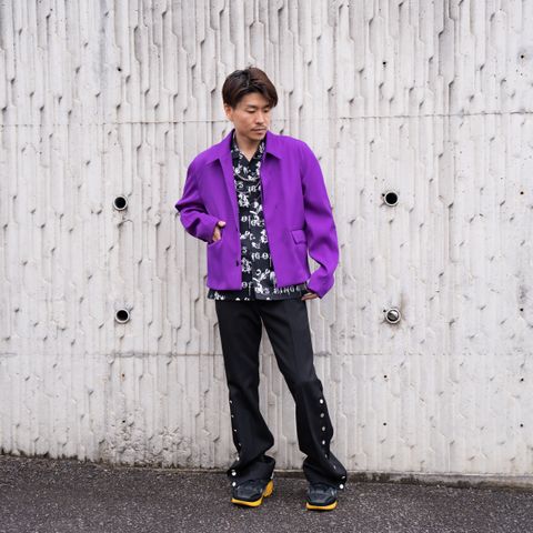 鮮やかなカラーリングが印象的なのEXPERIMENTAL CUTTING SHORT JACKET