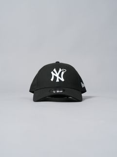 【限定】 9 FORTY Yankees Heart Embroidery Cap / ベスボールキャップ (ブラック/ホワイト)