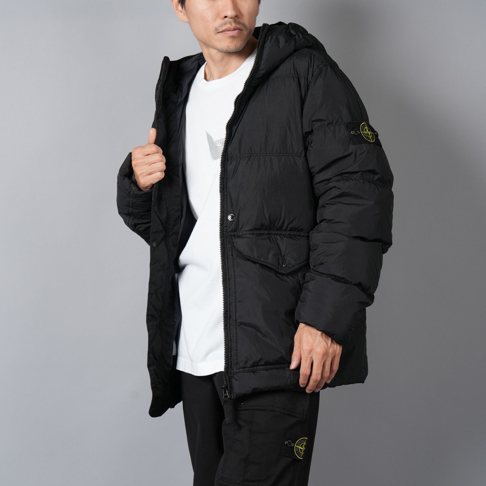 STONE ISLAND - 40723 / GARMENT DYED CRINKLE REPS RECYCLED NYLON DOWN /  ダウンジャケット [ガーメントダイ] (ブラック) | Confidence