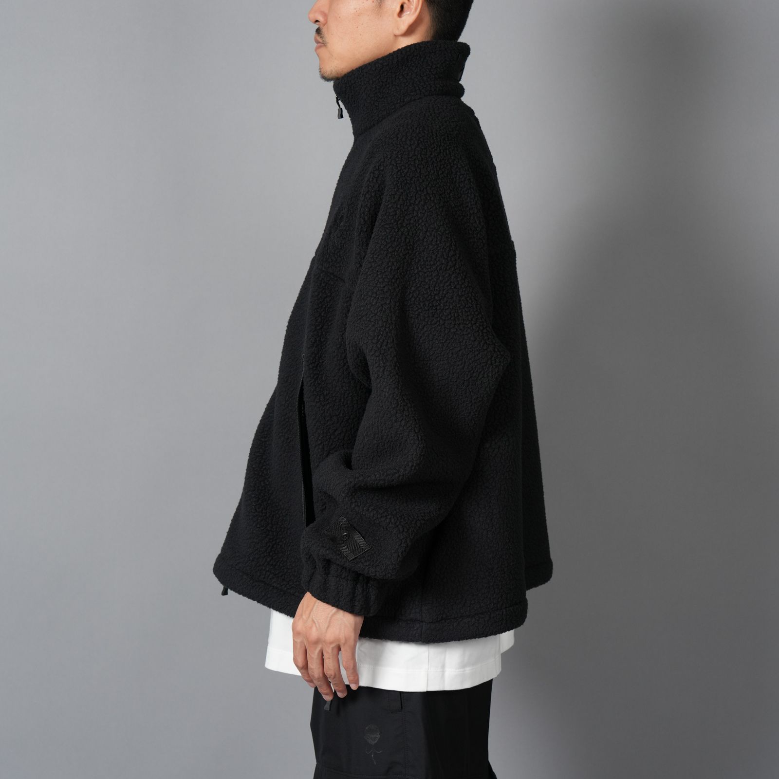 【限定】【D-VEC×ALMOSTBLACK】GORE-TEX 3L w/ POLARTEC DETACHABLE SHELL / マウンテンパーカ [防水・防風] (ブラック)