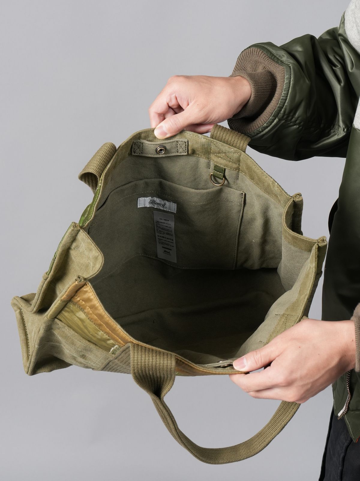 【残りわずか】TOTE BAG / トートバック[再構築] (カーキ)