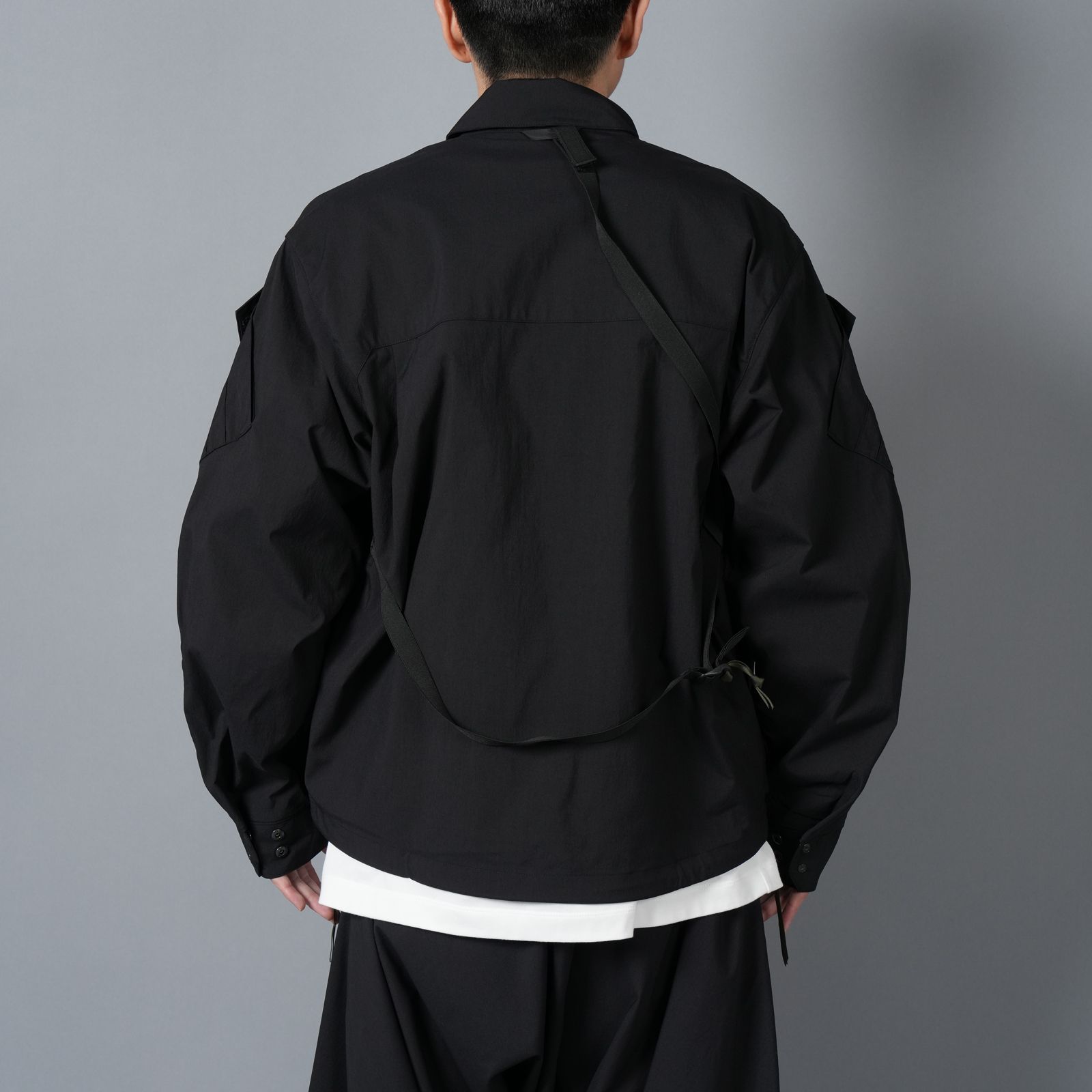 LA12-M / NYLON STRETCH SHIRT JACKET / ナイロンストレッチシャツジャケット [ストレートフィット] (ブラック)