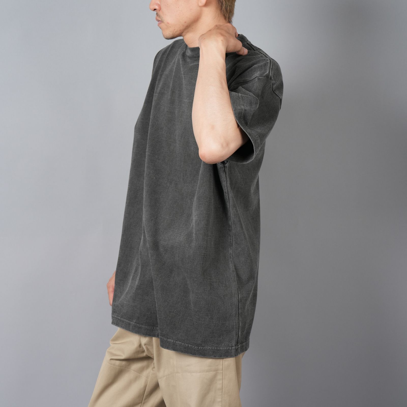 【残りわずか】TEE SHIRTS "PATCH" / Tシャツ (ブラック)
