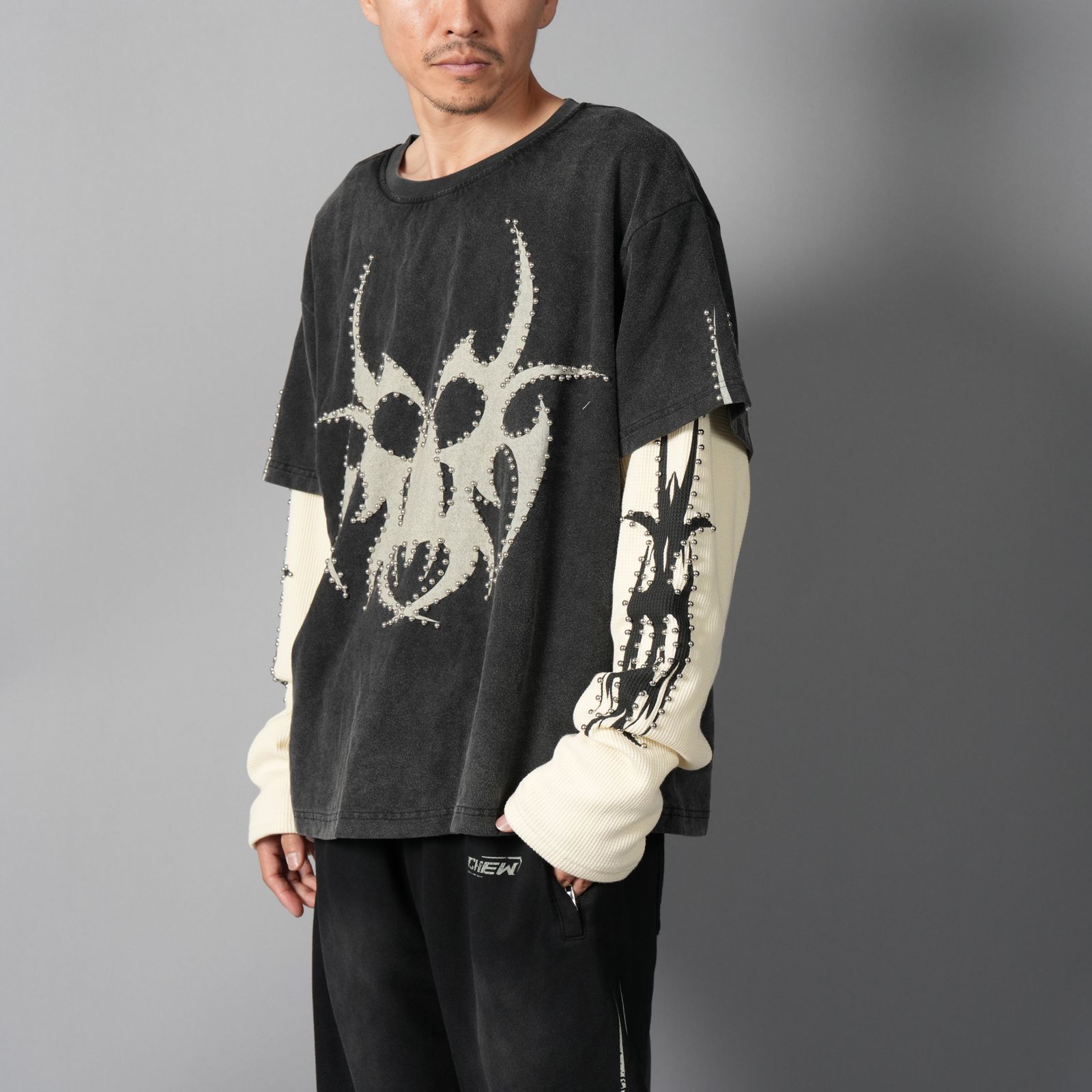 Studded Roach Layered Longsleeve / スタッズ付き ローチ レイヤード ロングスリーブ (ヴィンテージブラック/クリーム)