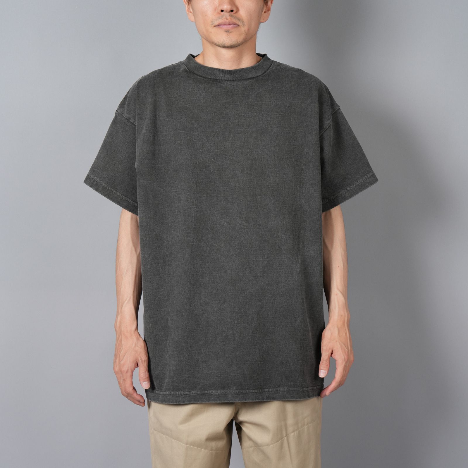 【残りわずか】TEE SHIRTS "PATCH" / Tシャツ (ブラック)