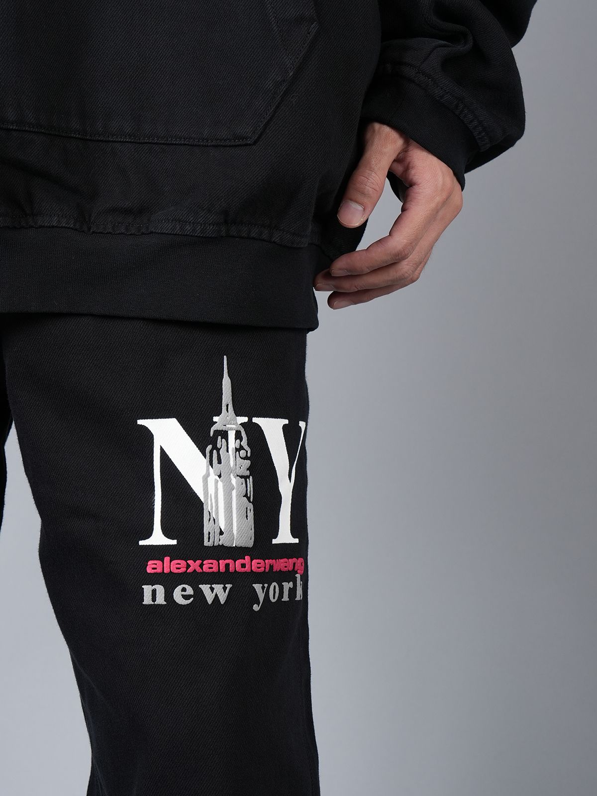 【ラスト1点】DENIM SWEATPANT WITH PUFF PRINT / デニム スウェットパンツ 【ユニセックス】(ブラック)