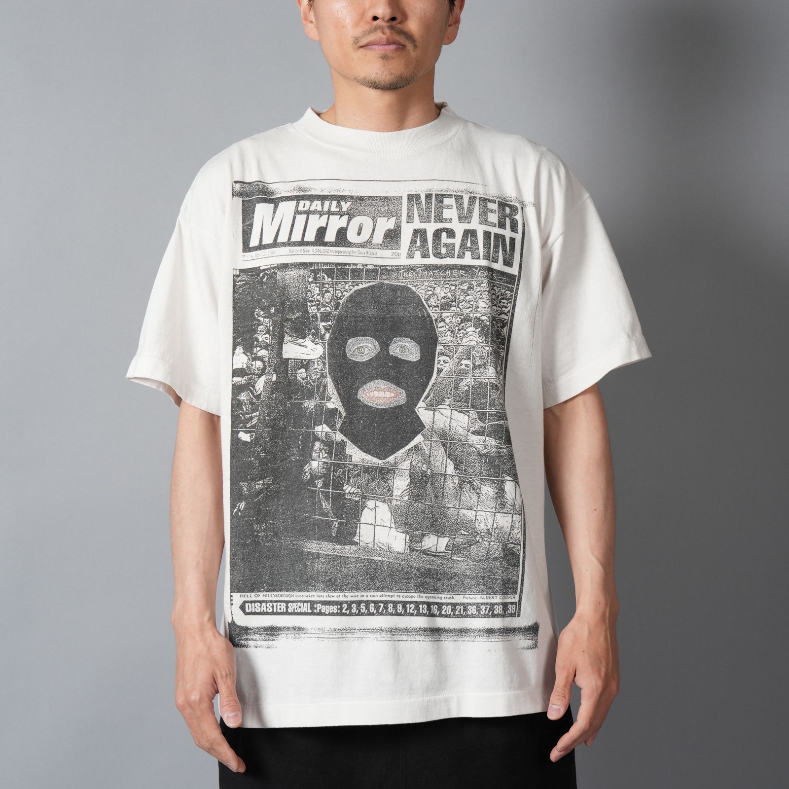 【残りわずか】【コラボ】SM-MK8-0000-C02 / JR_SS T-SHIRT / MASK / WHITE / Tシャツ (ホワイト)
