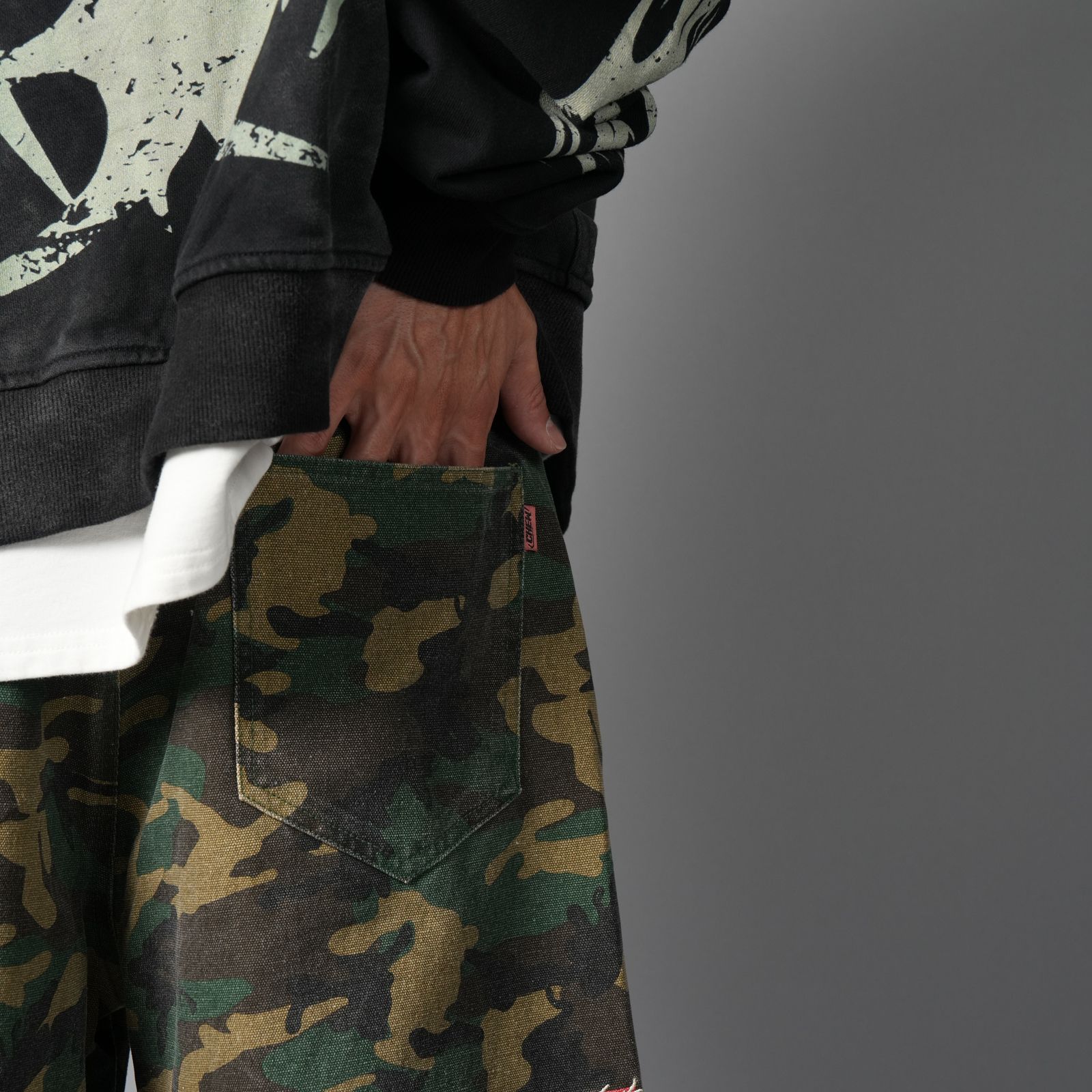 【ラスト1点】 3D Tribal Denim Five-pocket Shorts / スリーディトライバル デニム ファイブポケット ショーツ (ウッドランドカモ)
