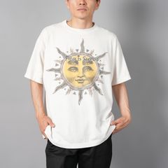 【残りわずか】【限定】SM-YS1-0000-C02 / CP_SS TEE / SUN / WHITE / Tシャツ (ホワイト)