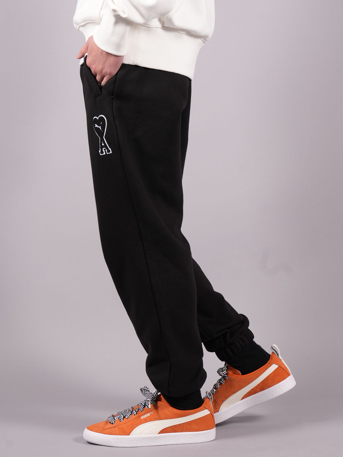 PUMA × Ami - 【ラスト1点】【限定品】 PUMA X AMI SWEATPANTS