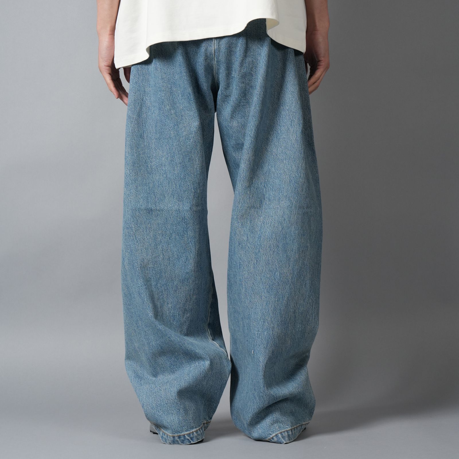 DENIM 410 BERMUDA JEANS / デニムパンツ (ヴィンテージタイブルーウォッシュ)