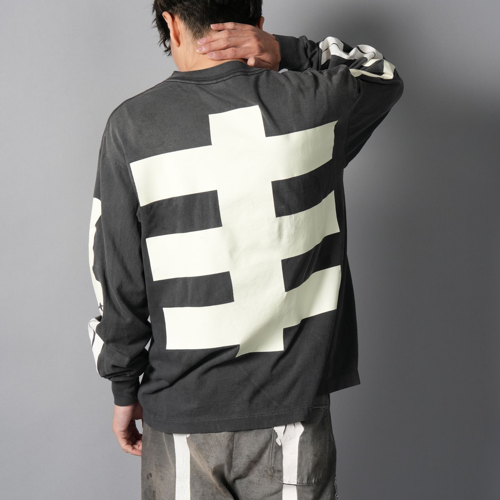 【残りわずか】【コラボ】SM-MK8-0000-C30 / BH_LS T-SHIRT / BONE / BLACK / ロンT・カットソー(ブラック)