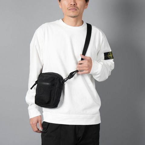【ラスト1点】9200908 / NYLON METAL IN ECONYL® / BUMBAG / バムバック / クロスボディーバック (ブラック) K1S159200908S0076 STONE ISLAND