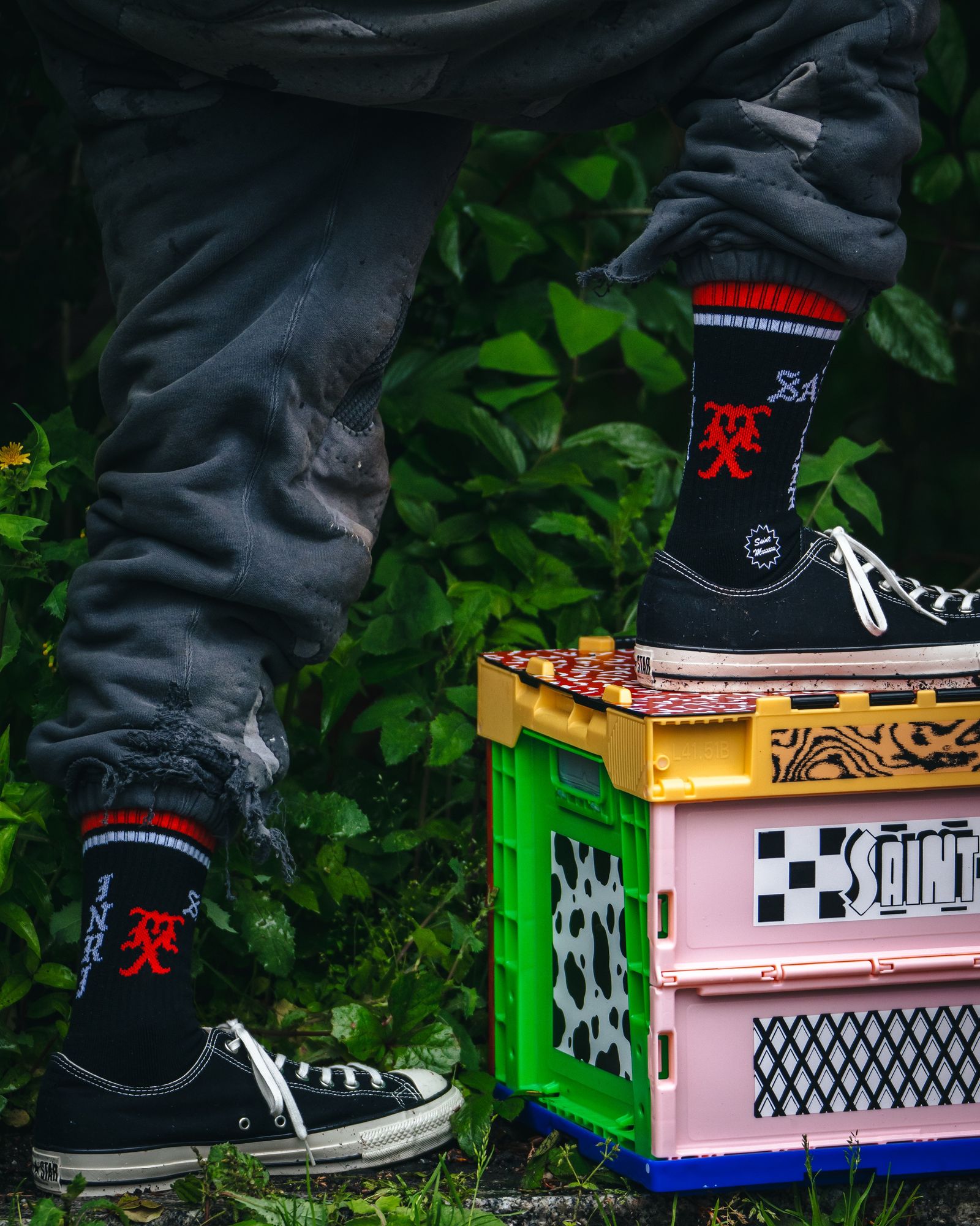 SM-HR1-0000-112 / SOCKS / SINNER / BLACK+RED / ソックス (ブラック/レッド)