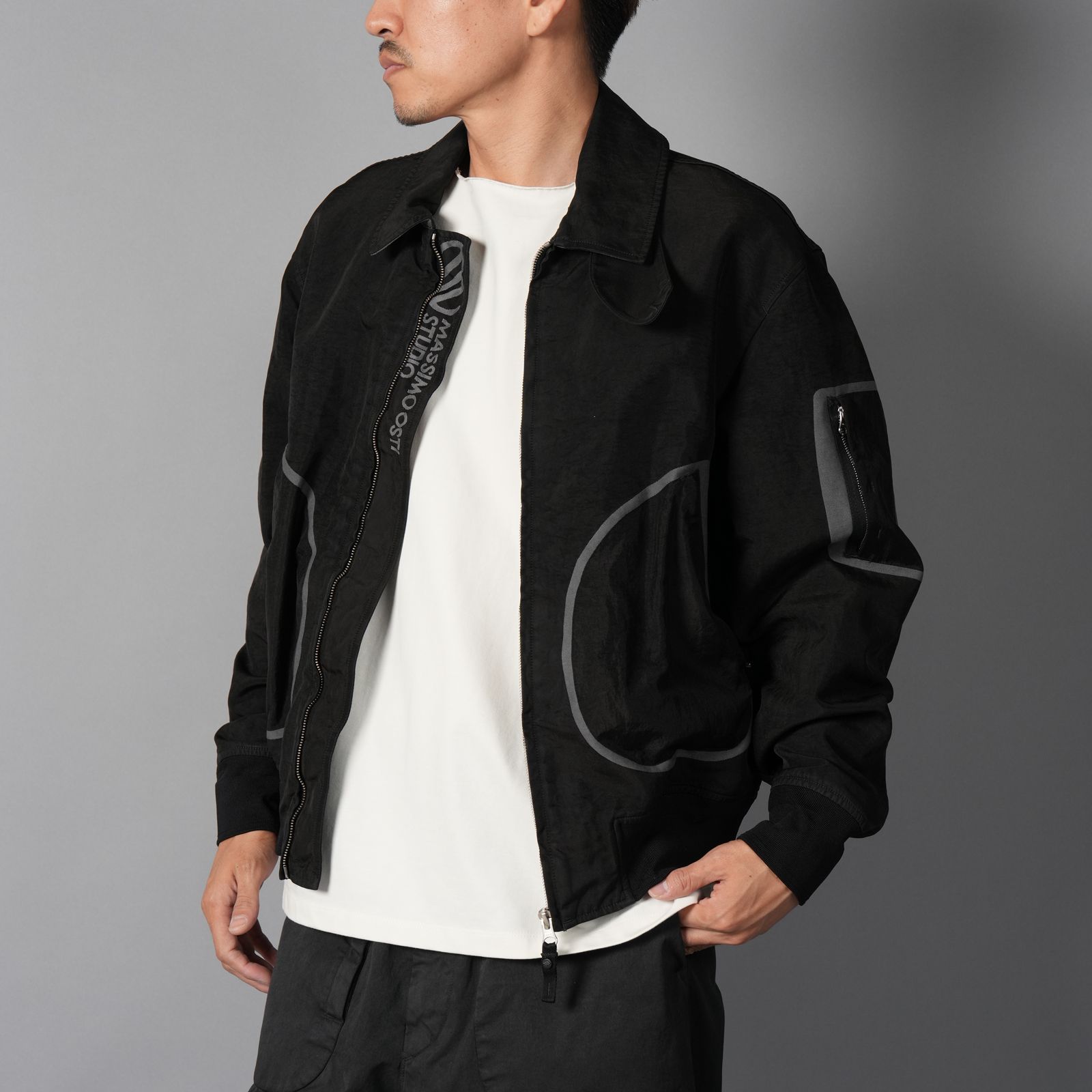 OUTERWEAR MEDIUM JACKET IN TRAMA 3D - NYLON FACE / ブルゾン (ブラック)