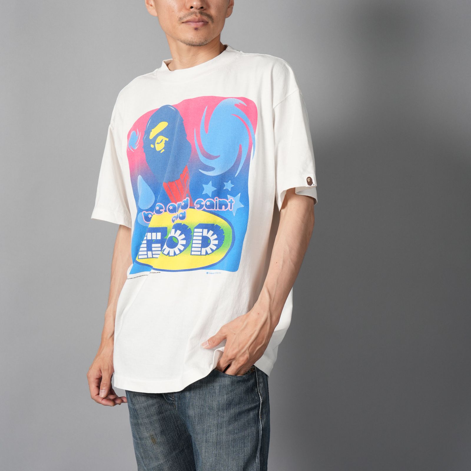 【ラスト1点】【コラボ】SM-HR1-0000-C35 / BAPE_SS TEE / GOD/ WHITE / Tシャツ (ホワイト)