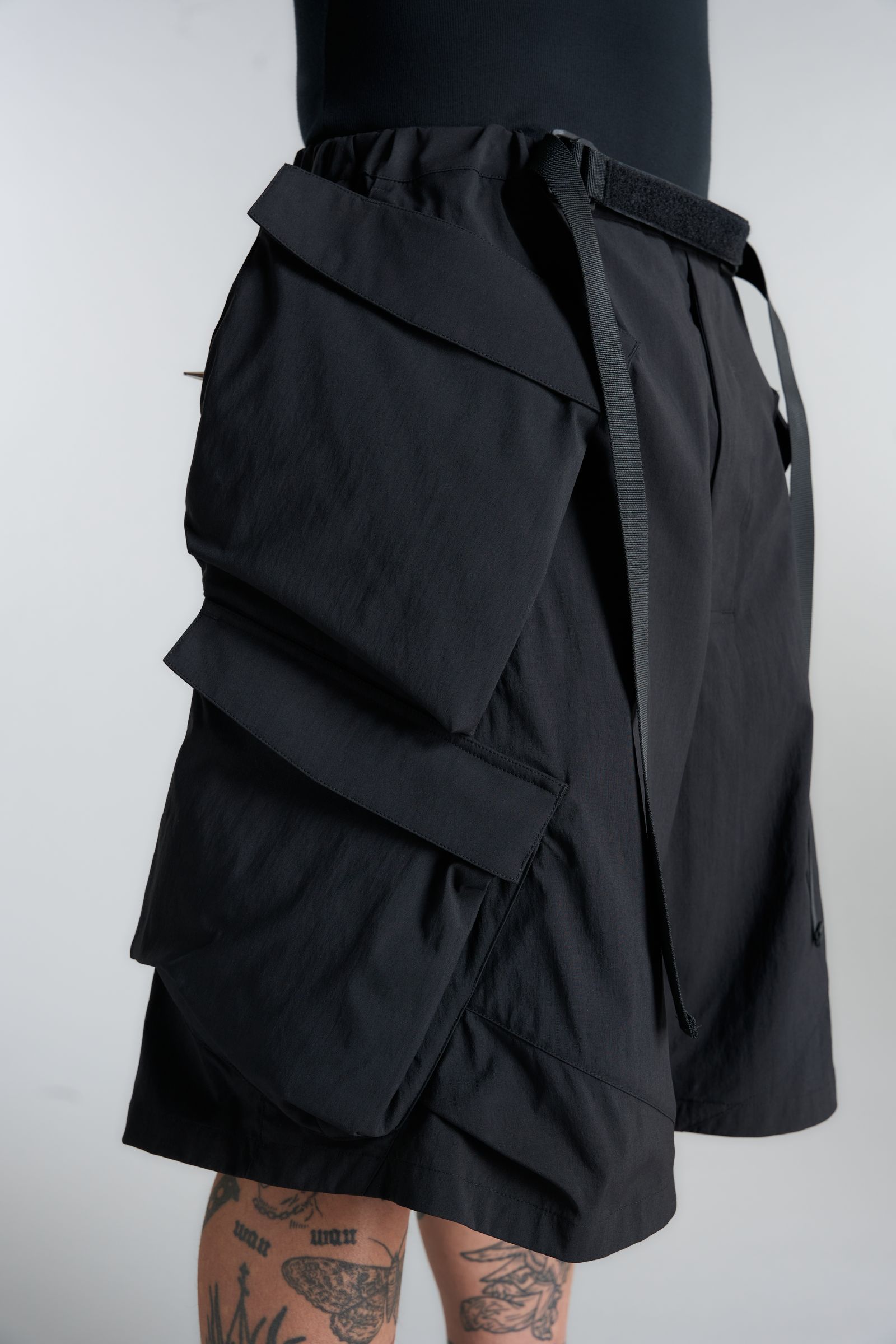 【ラスト1点】SP56A-M / NYLON STRETCH DOUBLE CARGO SHORT PANT / ショートパンツ [ウルトラワイドフィット][ストレッチ入り] (ブラック)