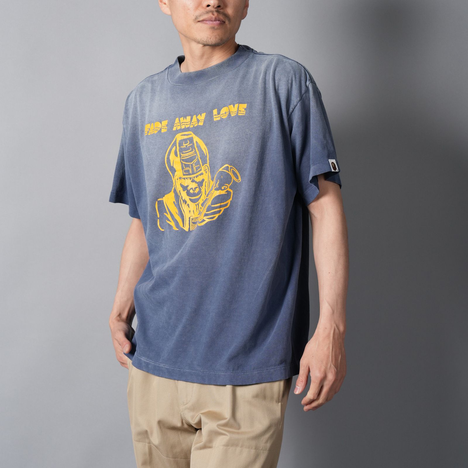 【残りわずか】【コラボ】SM-MK8-0000-C50 / BAPE_SS T-SHIRT / FADE AWAY LV / NV / Tシャツ (ネイビー)