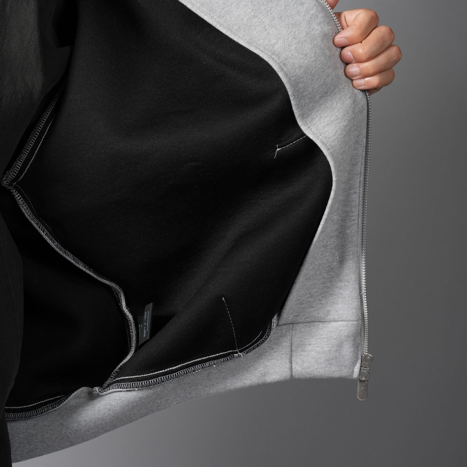 V2 ZIPPED HOODIE  / ジップフーディー (クラウド)
