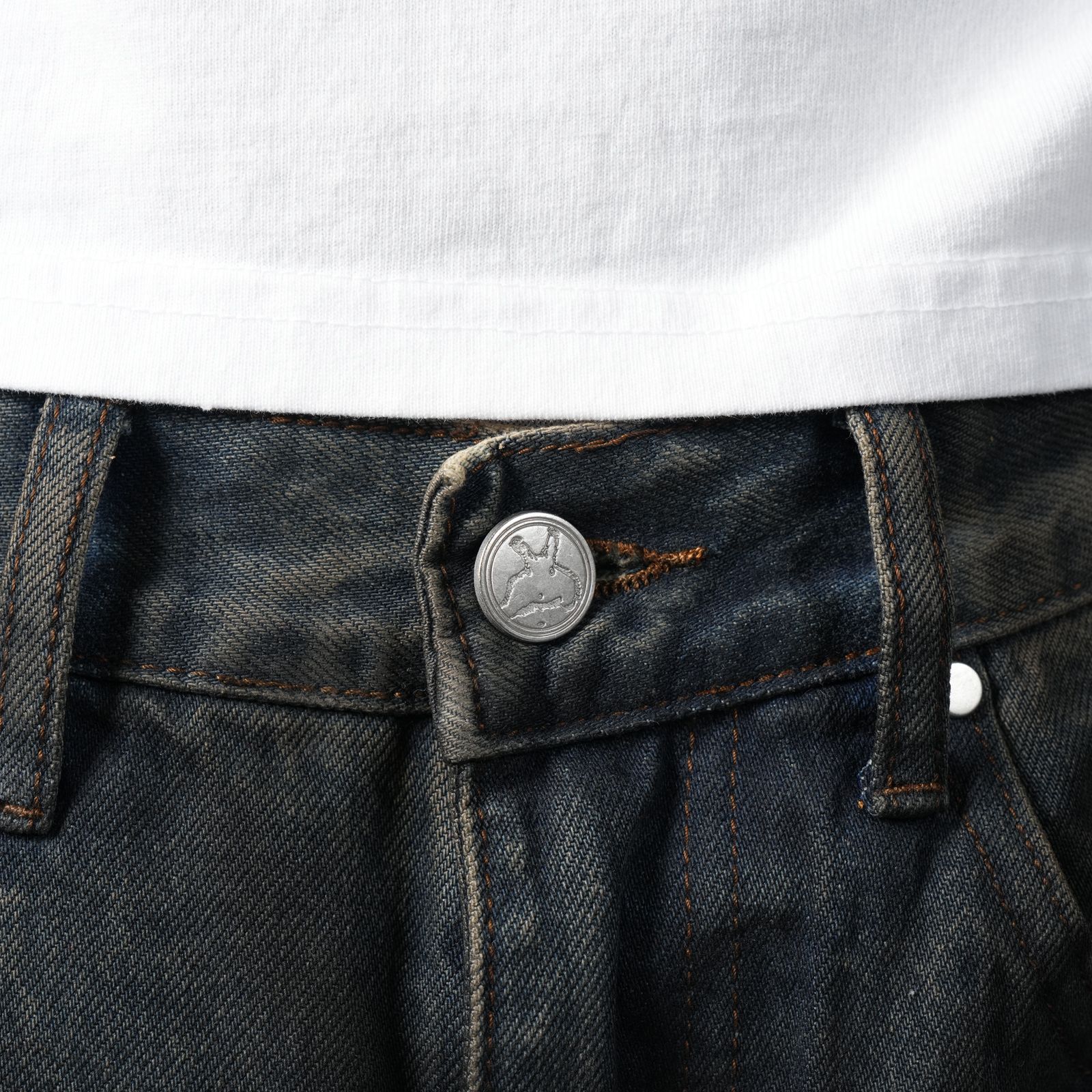 LAX, straight cut denim (junkyard) / デニムパンツ (ウォッシュドブルー)