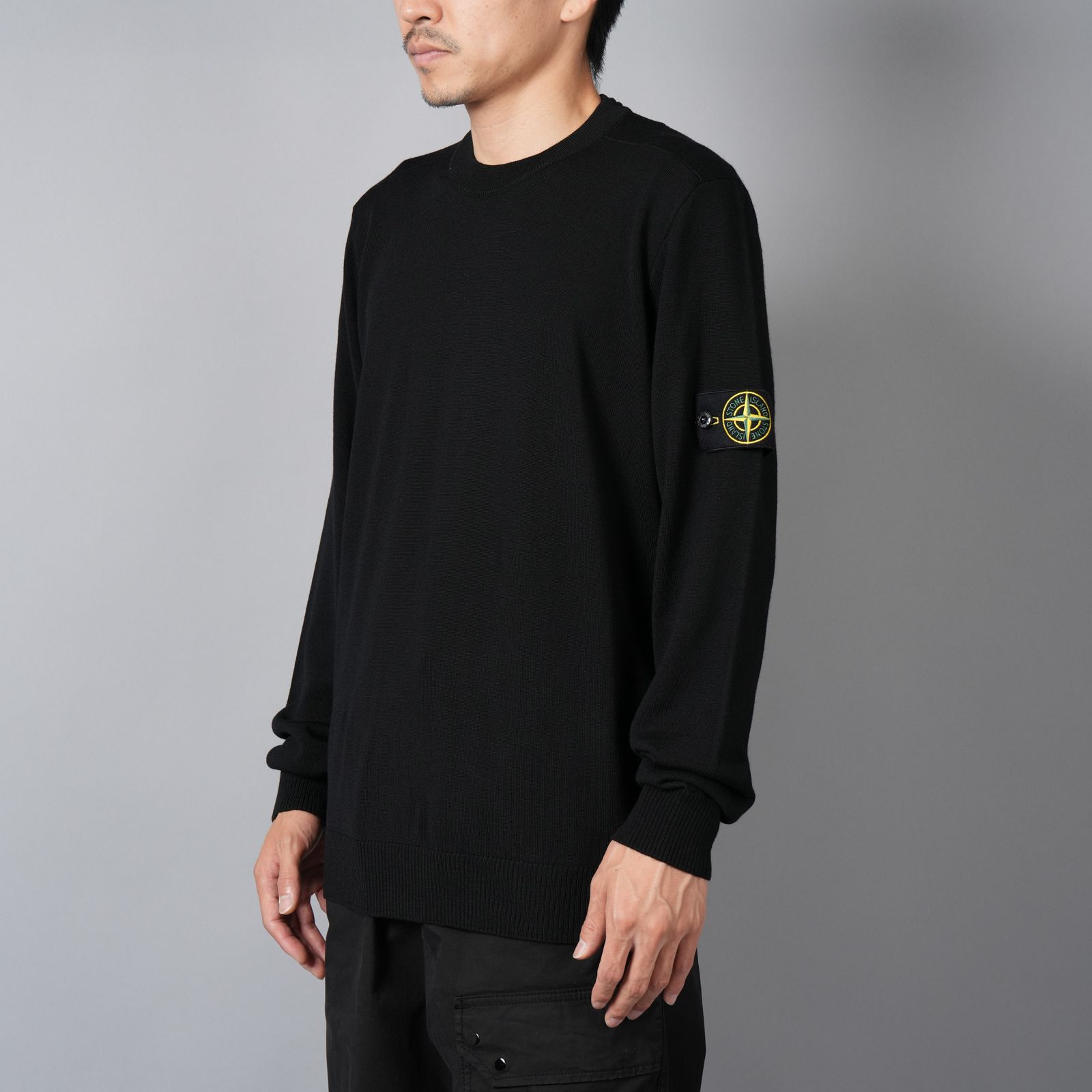 STONE ISLAND - 510C4 / LIGHT RWS PURE WOOL / クルーネックニットセーター (ブラック) |  Confidence