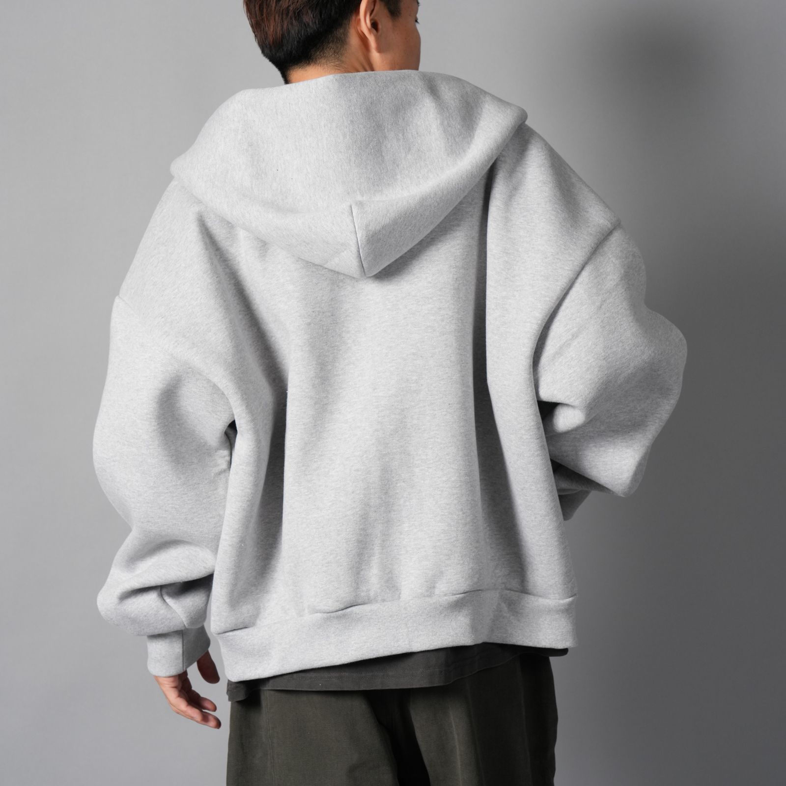 V2 ZIPPED HOODIE  / ジップフーディー (クラウド)