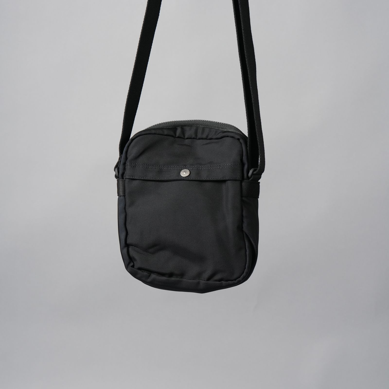 9200029 NYLON PANAMA ACCESSORIES / ポーチバック (ネイビーブルー)