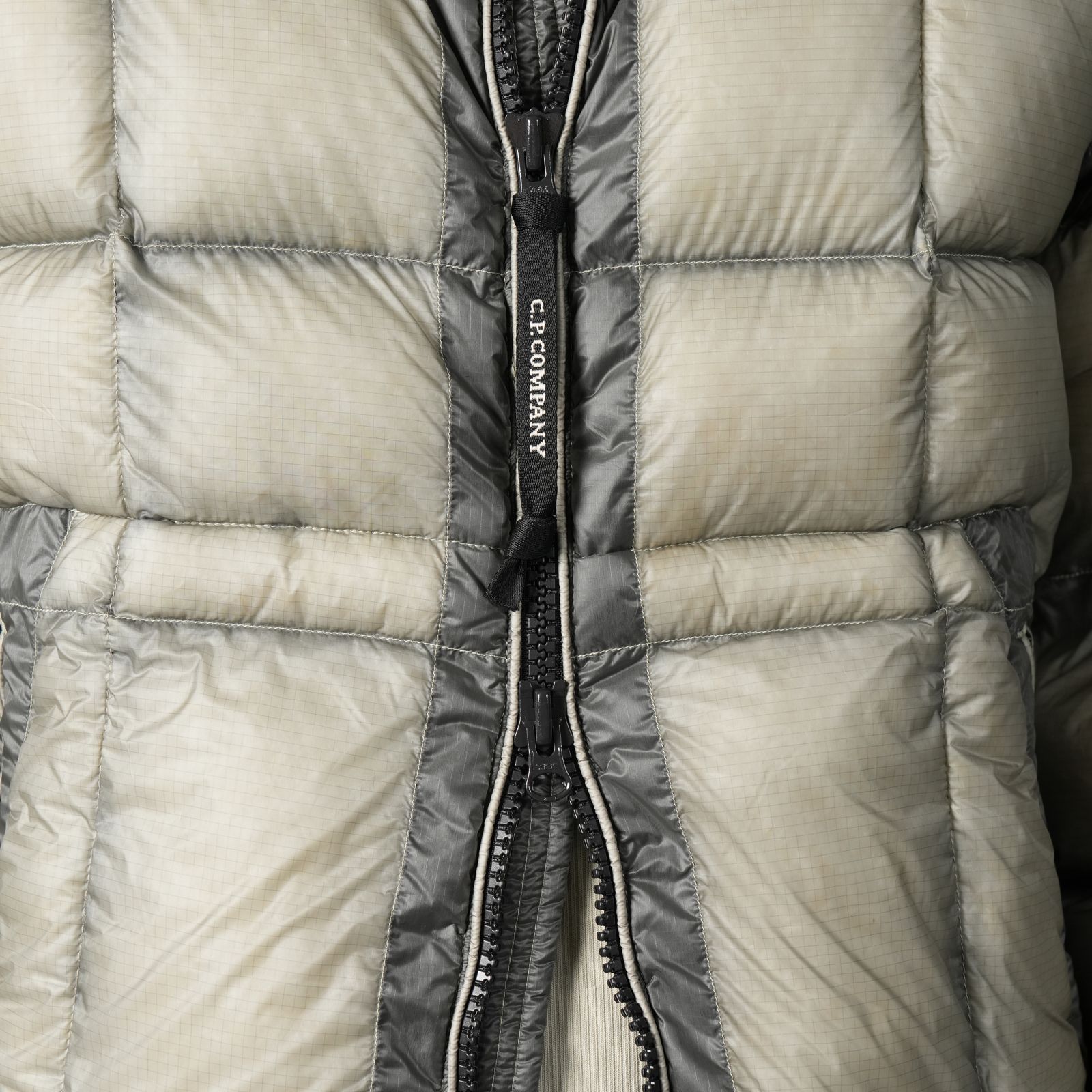 D.D. SHELL HOODED DOWN JACKET / フーデッド ダウンジャケット (フリントグレー)